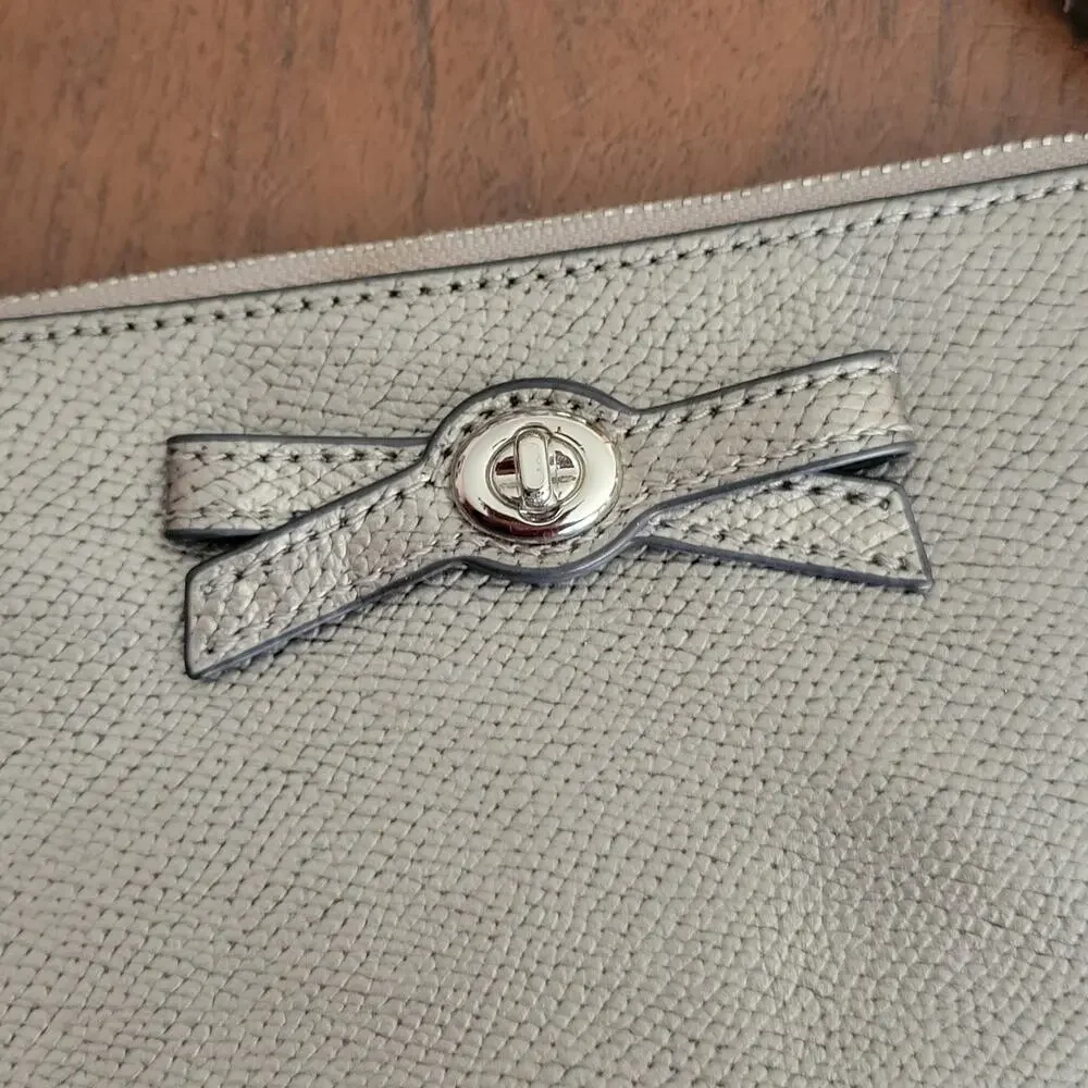 Coach Turnlock Small Wristlet with Bow Silver Gray Leather Wallet
